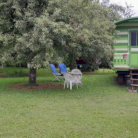 Roulotte Verte Pouilly-sur-Vingeanne Экстерьер фото